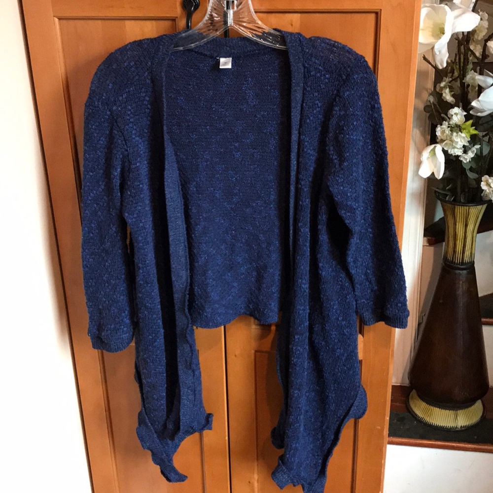 EUC Navy Blue Lo-Hi cardigan size M
